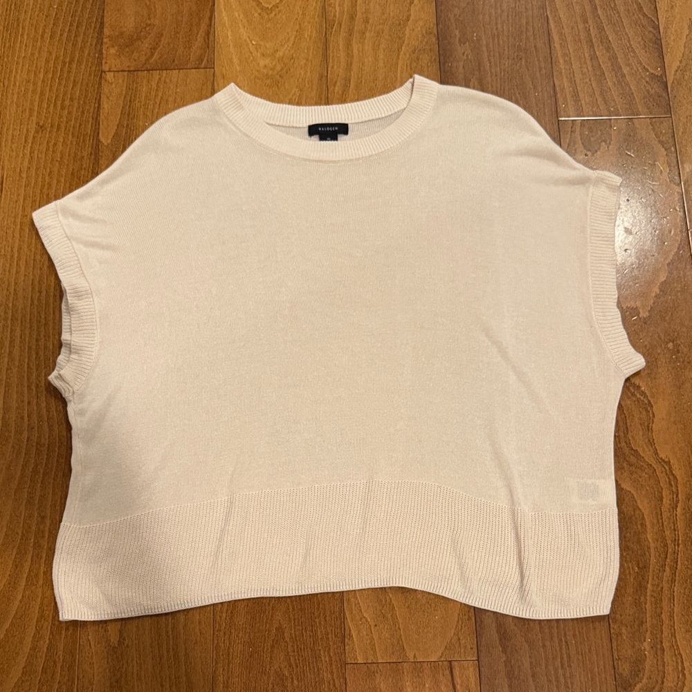 Halogen Cream Sleeveless Crop‎ Blouse Top
